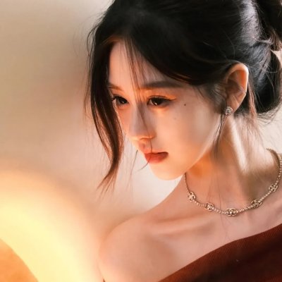 高墙之内的理发室